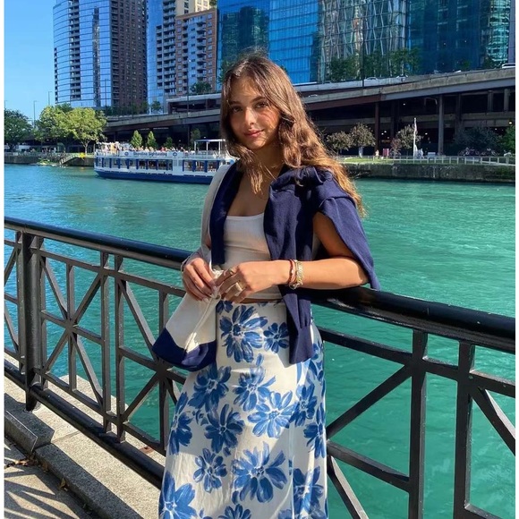 Reformation Dresses & Skirts - Reformation roma skirt